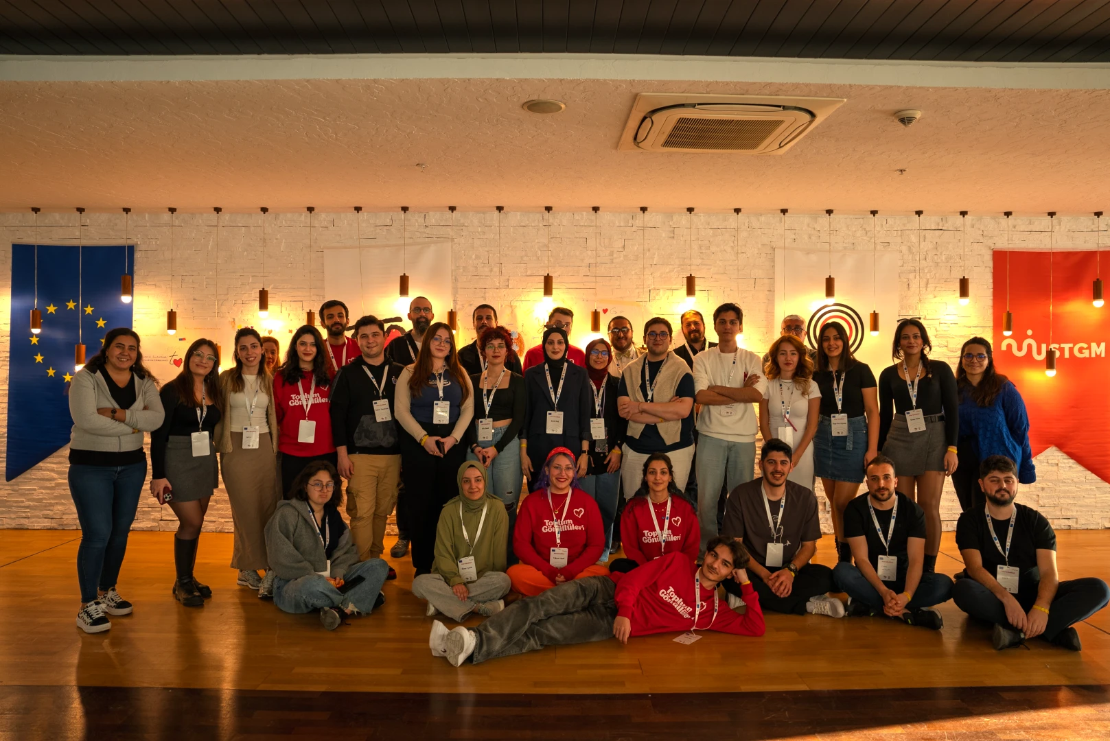 TOPLUM GÖNÜLLÜLERİ VAKFI (TOG) 81 İLDE AFET GÖNÜLLÜLÜĞÜ EĞİTİMİ VERMEK İÇİN HAREKETE GEÇTİ, İLK EĞİTİM ANTALYA’DA BAŞLADI